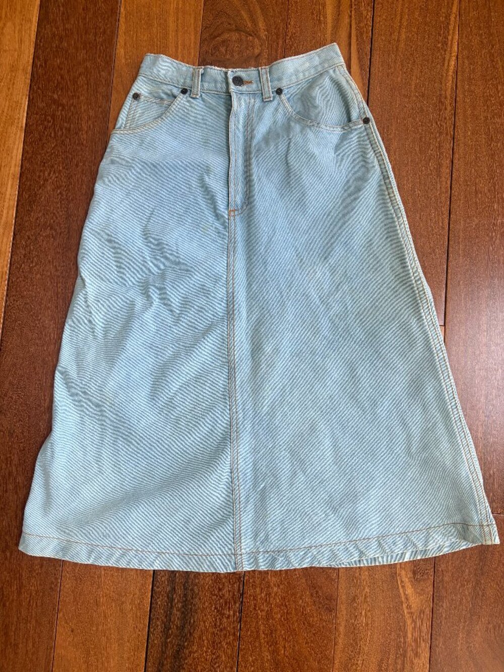 Rare vintage gap 1980's light blue 5 pocket denim skirt with gap grommets